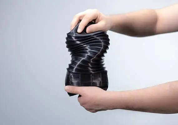 Load image into Gallery viewer, PLA Flex Черен филамент Nature3D - Гъвкавост и прецизност във всяка детайлна 3D печат.